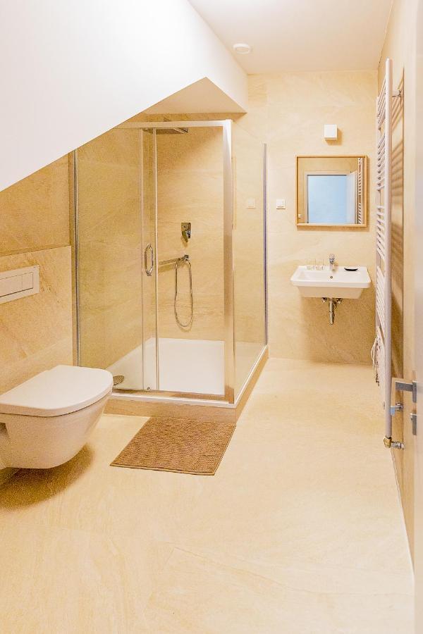 Exclusive penzion Viva Residence Mladá Boleslav Esterno foto